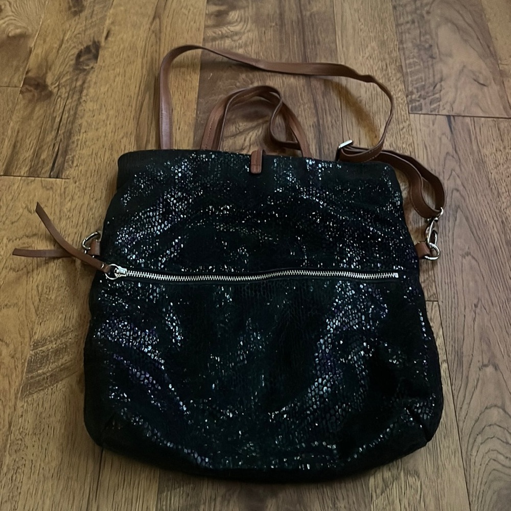 Sorial Woman’s Black Sparkle Tote